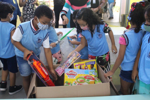 CBIOSS- Cesmac- entrega- doações- recebidas- de- premiação- no- concurso- Coleta- de- Brinquedos- Recicláveis- ao- Projeto- Crescer- (21)