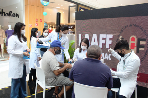 Cesmac- destaca- Farmácia- e- Robótica- na- programação -da- Feira- de- Profissões- do- Shopping -Pátio- (01)10