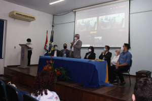 Cesmac- realiza- solenidade- de- lançamento- da- Revista- Científica -do -NAFRI-DH-(13)
