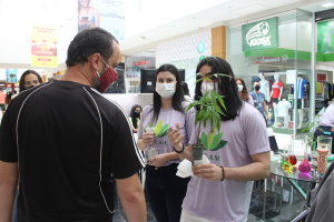 Cursos- de- Farmácia- e- Fisioterapia- do- Cesmac- realizam- programação- na- Feira- de- Profissões- do- Shopping- Pátio- Maceió-(12) .....