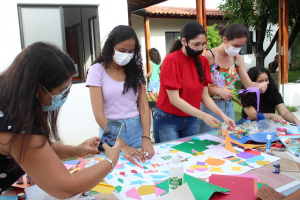 Projeto- Integrador- Extensionista- do- Cesmac- pintando- o -sete- com- amor- e- alegria- na- Comunidade -Nosso- Lar-