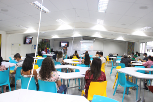 Formatura- dos- médicos- no- Programas- de- Medicina- do- Trabalho- e -Medicina- de- Família- e- Comunidade -do- Cesmac-(86)