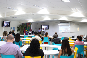 Formatura- dos- médicos- no- Programas- de- Medicina- do- Trabalho- e -Medicina- de- Família- e- Comunidade -do- Cesmac-(86)