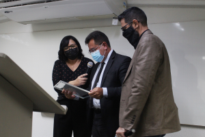 Mestrado- Acadêmico- em- Direito- homenageia- vice-reitor- na- aula- inaugural- da- turma- II-(32)