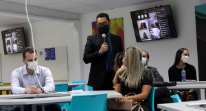 Mestrado- Acadêmico- em- Direito- homenageia- vice-reitor- na- aula- inaugural- da- turma- II-(32)