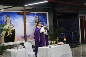 Celebração- de- Missa- marca- início- das -atividades- dos- 25- anos- do- curso -de -Engenharia -Civil- do- Cesmac- (26)