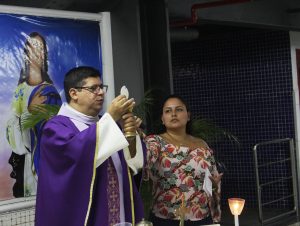 Celebração- de- Missa- marca- início- das -atividades- dos- 25- anos- do- curso -de -Engenharia -Civil- do- Cesmac- (26)