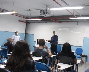 CAPA_Egressos -participam- de- Bate-Papo- nas -comemorações- dos- 25- anos- do -curso -de- Engenharia- Civil-(7)