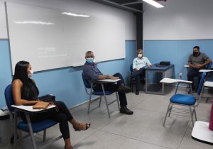 CAPA_Egressos -participam- de- Bate-Papo- nas -comemorações- dos- 25- anos- do -curso -de- Engenharia- Civil-(7)