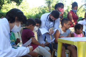 MEDNAFRI-Cesmac-realiza-atividade-com-destaque-para-humanizacao-e-impacto-positivo-na-Comunidade-Quilombola-Santa-Luzia-do-Norte-14-CAPA