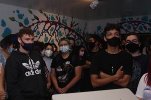 CAPA_Vernissage- da- Exposição- RetroExpectativas- recebe -artistas, convidados -e- acadêmicos- na- Galeria- Cesmac- de- Arte- Fernando- Lopes-(64)