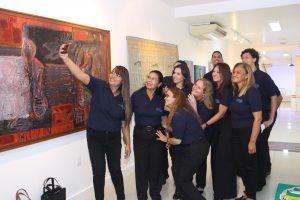 CAPA_Vernissage- da- Exposição- RetroExpectativas- recebe -artistas, convidados -e- acadêmicos- na- Galeria- Cesmac- de- Arte- Fernando- Lopes-(64)