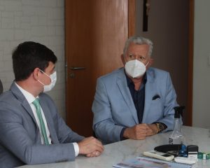 CAPA_Cesmac- e -OAB- AL- tratam- sobre -importantes- parcerias- em -reunião- na- Reitoria- da- IES- (13)