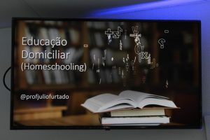 ACALE -realiza- palestra- com- Prof. -Dr. -Júlio- Furtado- da- UFRJ- no- Cesmac- (01)