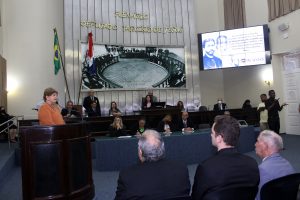 Cesmac- recebe- homenagem- da- ALE- com- Comenda- de- Mérito- Legislativo- Tavares- Bastos- (2)