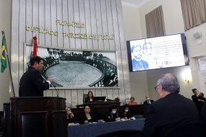 Cesmac- recebe- homenagem- da- ALE- com- Comenda- de- Mérito- Legislativo- Tavares- Bastos- (2)