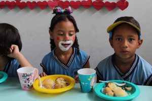 Projeto- Crescer -celebra- Dia -das- Crianças- com -muita- alegria, -guloseimas- e -diversão- (21)