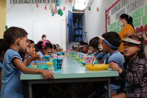 Projeto- Crescer -celebra- Dia -das- Crianças- com -muita- alegria, -guloseimas- e -diversão- (21)
