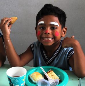 Projeto- Crescer -celebra- Dia -das- Crianças- com -muita- alegria, -guloseimas- e -diversão- (21)