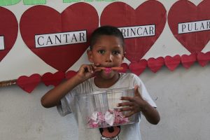 Projeto- Crescer -celebra- Dia -das- Crianças- com -muita- alegria, -guloseimas- e -diversão- (21)