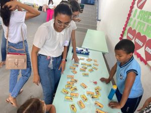 Projeto- Crescer -celebra- Dia -das- Crianças- com -muita- alegria, -guloseimas- e -diversão- (21)