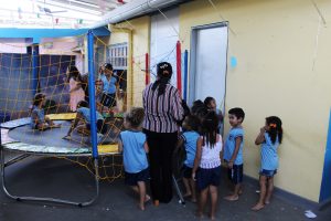 Projeto- Crescer -celebra- Dia -das- Crianças- com -muita- alegria, -guloseimas- e -diversão- (21)