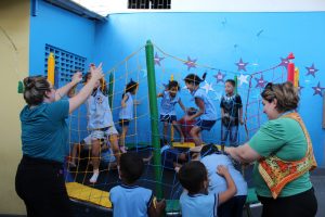 Projeto- Crescer -celebra- Dia -das- Crianças- com -muita- alegria, -guloseimas- e -diversão- (21)