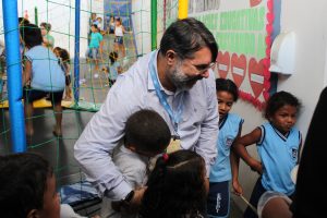Projeto- Crescer -celebra- Dia -das- Crianças- com -muita- alegria, -guloseimas- e -diversão- (21)
