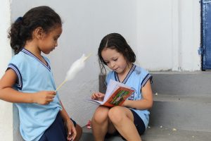 Projeto- Crescer -celebra- Dia -das- Crianças- com -muita- alegria, -guloseimas- e -diversão- (21)