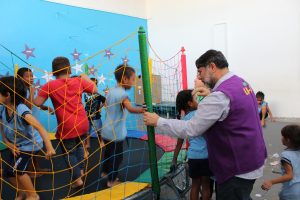Projeto- Crescer -celebra- Dia -das- Crianças- com -muita- alegria, -guloseimas- e -diversão- (21)