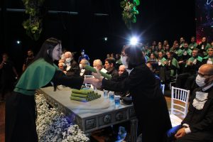 Mais- uma- turma- do- curso- de- Medicina- do- Cesmac- colou- grau- em- clima- de- muita- emoção- (01)...