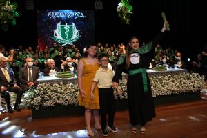 Mais- uma- turma- do- curso- de- Medicina- do- Cesmac- colou- grau- em- clima- de- muita- emoção- (01)...