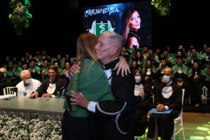 Mais- uma- turma- do- curso- de- Medicina- do- Cesmac- colou- grau- em- clima- de- muita- emoção- (01)...