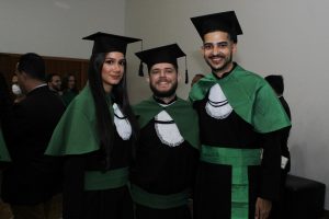 Mais- uma- turma- do- curso- de- Medicina- do- Cesmac- colou- grau- em- clima- de- muita- emoção- (01)...