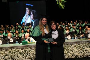 Mais- uma- turma- do- curso- de- Medicina- do- Cesmac- colou- grau- em- clima- de- muita- emoção- (01)...