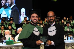 Mais- uma- turma- do- curso- de- Medicina- do- Cesmac- colou- grau- em- clima- de- muita- emoção- (01)...
