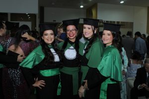Mais- uma- turma- do- curso- de- Medicina- do- Cesmac- colou- grau- em- clima- de- muita- emoção- (01)...