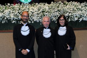 Mais- uma- turma- do- curso- de- Medicina- do- Cesmac- colou- grau- em- clima- de- muita- emoção- (01)...