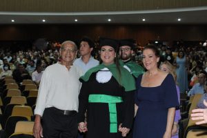 Mais- uma- turma- do- curso- de- Medicina- do- Cesmac- colou- grau- em- clima- de- muita- emoção- (01)...
