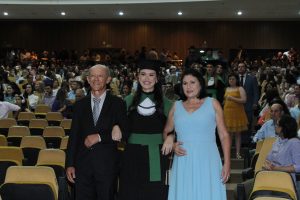 Mais- uma- turma- do- curso- de- Medicina- do- Cesmac- colou- grau- em- clima- de- muita- emoção- (01)...