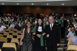 Mais- uma- turma- do- curso- de- Medicina- do- Cesmac- colou- grau- em- clima- de- muita- emoção- (01)...