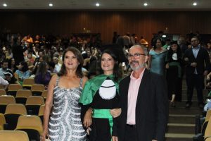 Mais- uma- turma- do- curso- de- Medicina- do- Cesmac- colou- grau- em- clima- de- muita- emoção- (01)...