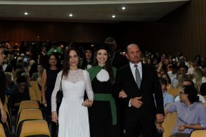 Mais- uma- turma- do- curso- de- Medicina- do- Cesmac- colou- grau- em- clima- de- muita- emoção- (01)...