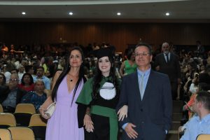 Mais- uma- turma- do- curso- de- Medicina- do- Cesmac- colou- grau- em- clima- de- muita- emoção- (01)...