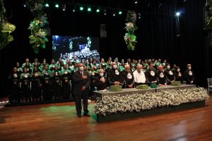Mais- uma- turma- do- curso- de- Medicina- do- Cesmac- colou- grau- em- clima- de- muita- emoção- (01)...