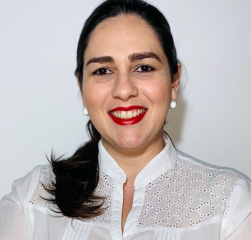 Dra. Camila Calado de Vasconcelos