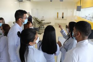 Curso- de -Farmácia -promove- ação- com- Carnaval -Solidário- (5)