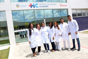 Curso- de -Farmácia -promove- ação- com- Carnaval -Solidário- (5)
