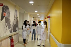 Curso- de -Farmácia -promove- ação- com- Carnaval -Solidário- (5)