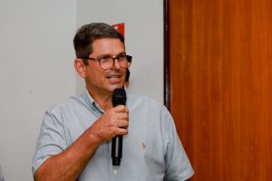 f09e988b-0bd1-4f83-a6fa-24e526b582e2